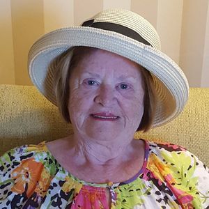 Meet your Posher, Shirley